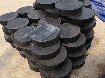 十堰板式橡胶支座由若干层橡胶片与薄钢板经加压硫化
